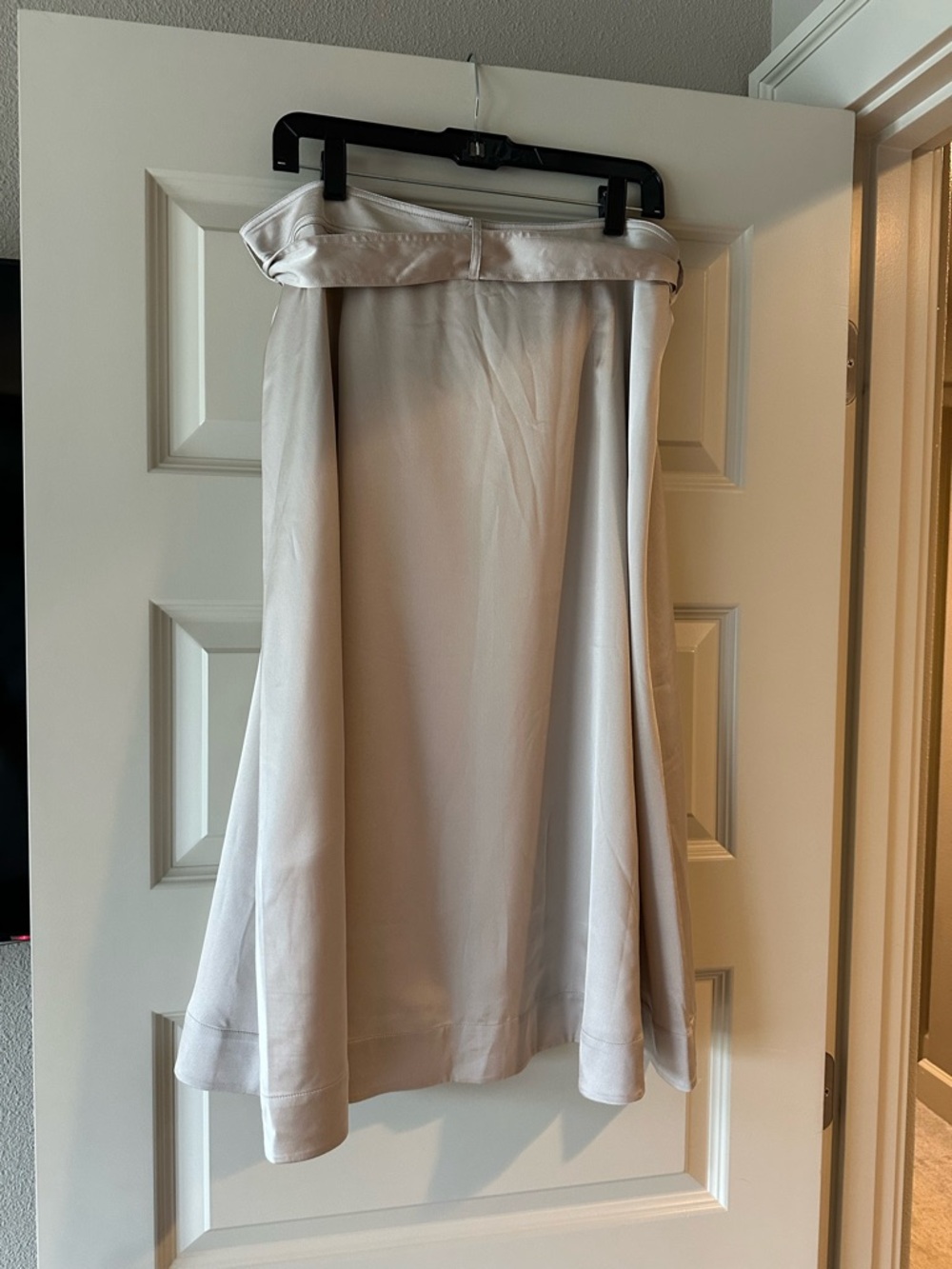 Banana Republic Satin Button-Front Midi Skirt with Tie Waist in Champagne Color - Picture 7 of 7
